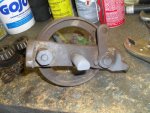 1 Rusted rear axle & brake shoes.jpg