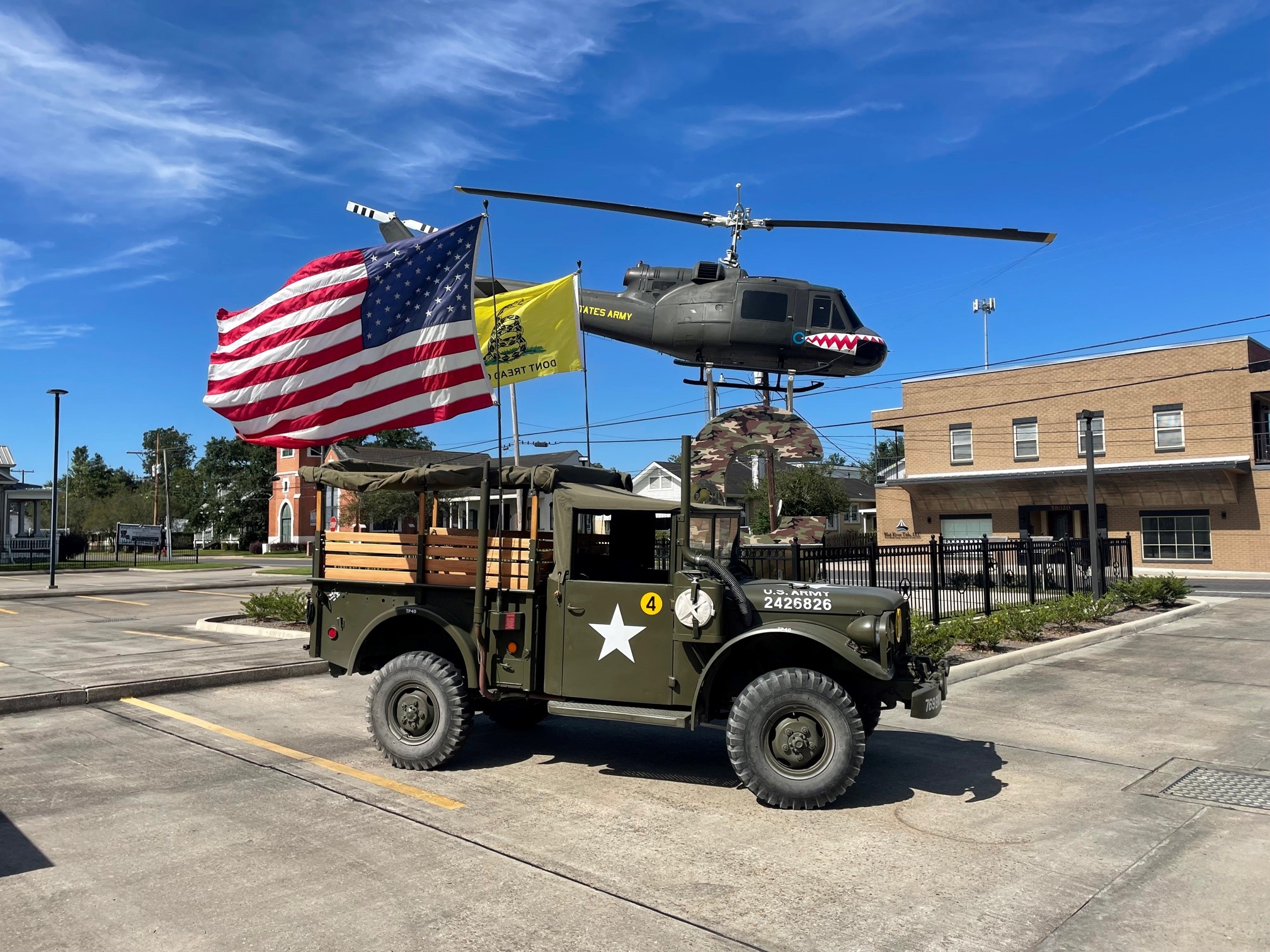 truck heli.jpg