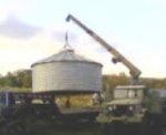 Crane n grain bin100409.jpg