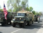 2011_com_city_mem_day_parade_005.jpg