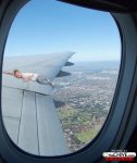 hot_weird_funny_amazing_cool3_outside-airplane-window-funny-3_200907260201099442.jpg