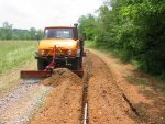 Unimog 406 covering trenches 1.jpg