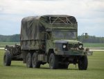 799px-Bombardier_MLVW_towing_howitzer.jpg