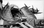 Bundesarchiv_Bild_101I-554-0872-07,_Tunesien,_Flugzeug_Me_323,_Entladen.jpg