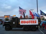 hooters 018.jpg