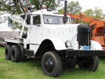 Reo 1944 10 ton 6x6 wrecker 1.jpg